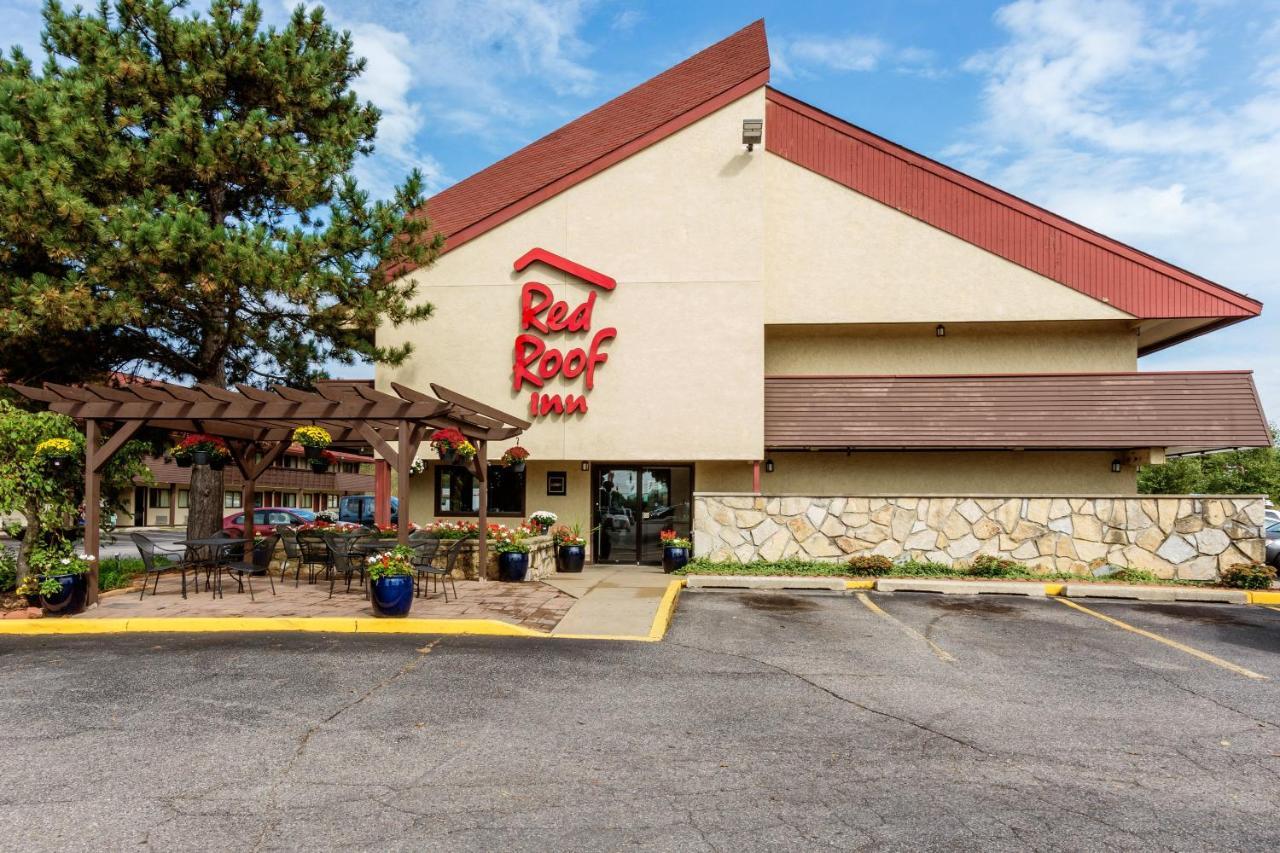 Red Roof Inn Grand Rapids Airport Cascade Exterior foto