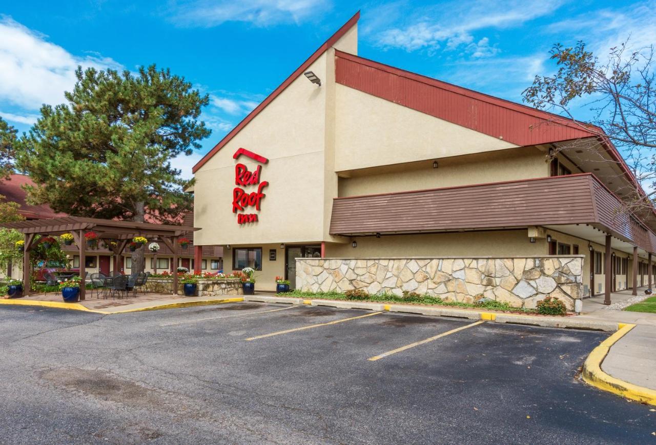 Red Roof Inn Grand Rapids Airport Cascade Exterior foto