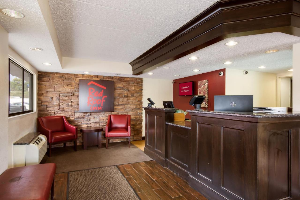 Red Roof Inn Grand Rapids Airport Cascade Exterior foto